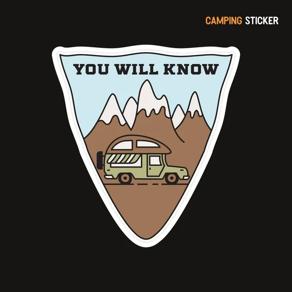 Autocollant camping aventure design. Emblème de logo dessiné à la main. Label de parc national isolé. Image vectorielle de route de stock — Image vectorielle