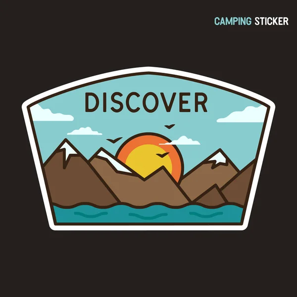 Camping aventura diseño de pegatina. Emblema del logotipo dibujado a mano. Etiqueta del parque estatal aislada. Vector de stock Descubre gráficos — Vector de stock
