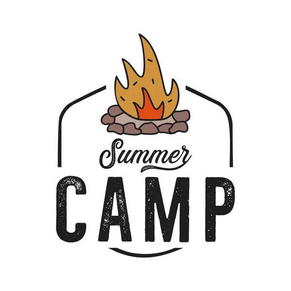 Logo vectoriel du feu de camp avec flamme orange isolé sur fond blanc — Image vectorielle