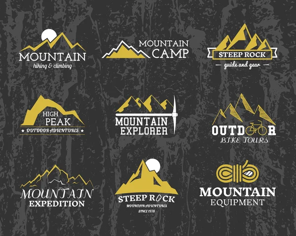 Set of Summer winter mountain explorer camp badge, logo and label templates. Travel, hiking, climbing style. Outdoor. Best for adventure sites, travel magazine etc. On textured wood background. Vector — Stok Vektör