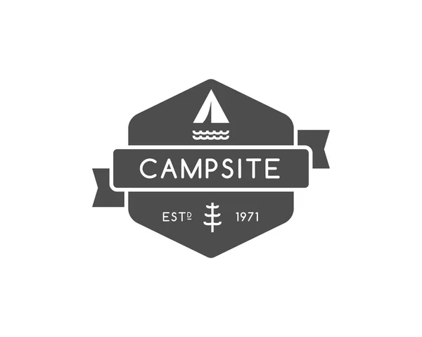 Insigne de camping montagne Vintage, logo en plein air, emblème et l'étiquette. Randonnée, escalade concept, conception monochrome. Meilleur pour les sites de voyage, aventure magazines. Facile de changer de couleur. Vector — Image vectorielle