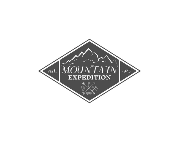Vintage mountain expedition, climbing hiking camping badge, outdoor logo, emblem and label concept for web, print with sun. Retro stylish monochrome design. Easy to change color. Vector — Stok Vektör