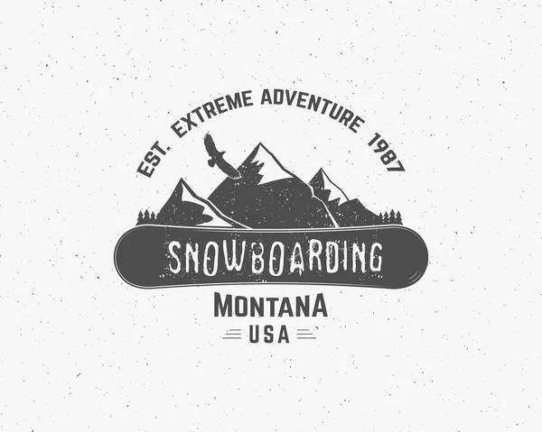 Snowboarding extreme logo, label templates. Winter snowboard sport store badge. Emblem and icon. Mountain Adventure insignia, symbol, element. Vector vintage monochrome style. Retro design. — Vector de stock