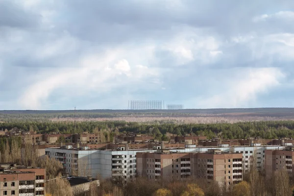 우크라이나. 체르노빌 제외 영역입니다. -2016.03.19. Pripyat의 버려진된 도시에 건물 — 스톡 사진