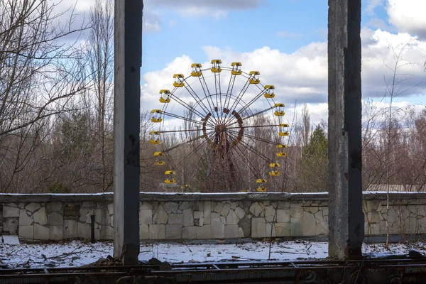 UCRANIA. Zona de exclusión de Chernobyl. - 2016.03.19. Edificios en la abandonada ciudad de Pripyat — Foto de Stock