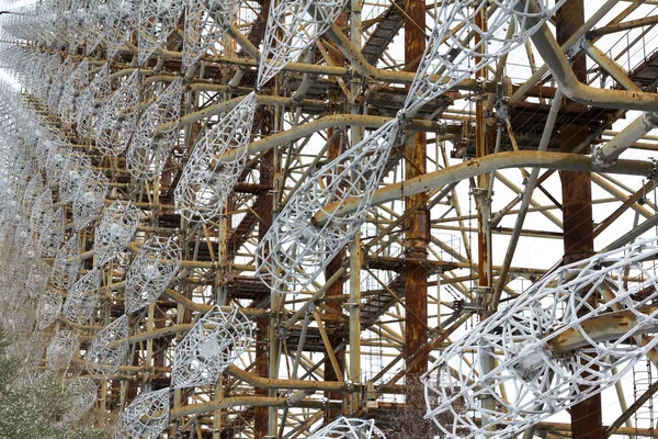 Ukrainisch. Sperrzone Tschernobyl. - 2016.03.20. sowjetische Radaranlage duga — Stockfoto