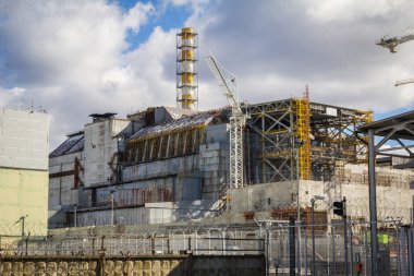 Ukrayna. Çernobil dışlama bölgesi. -2016.03.19. Nükleer santral Önden Görünüm