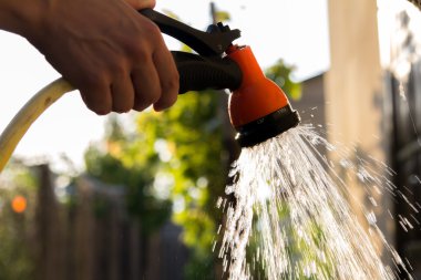 Sprinkler hortumu sulama tesisleri için sulama Bahçe ekipmanları - el tutar.