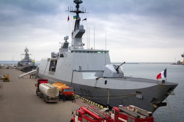Odesa, Ukrayna - 26 Mart 2015: Lafayette Fransız gemi Odessa'da refuels.