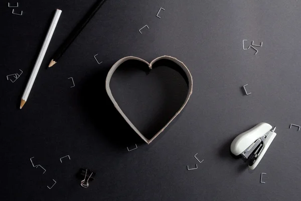 Coeur composé de lettres en carton — Photo