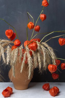 Natürmort, tahıllar ve cape üzerinden güzel bir buket 