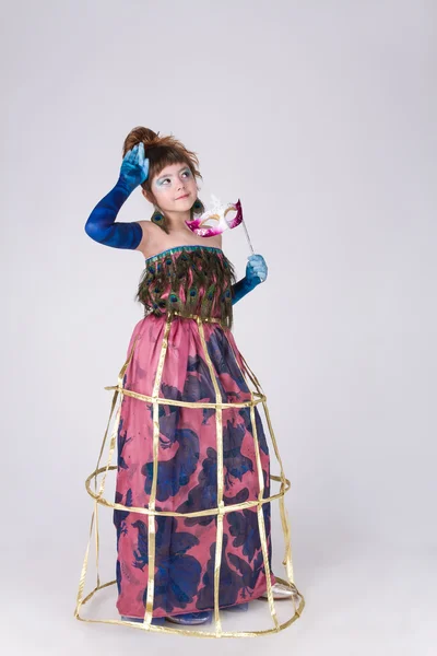 Portret van de charmante mooi meisje in een jurk — Stockfoto