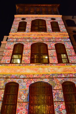 Suudi Arabistan 'ın tarihi Jeddah kasabasında tarihi Jeddah festivali lazer gösterisi