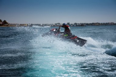 Jeddah 'da Jetski binicisi iş başında