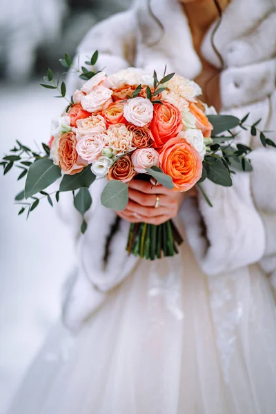 Esküvői Esküvői Csokor Gyönyörű Virágok Rusztikus Lágy Fókusz — Stock Fotó
