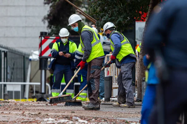 Madrid Španělsko Ledna 2021 Úklidové Čety Jeřáb Odstraní Zbytky Vybuchlé — Stock fotografie