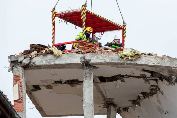 Madrid Spanien Januari 2021 Tekniker Från Madrids Kommunfullmäktige Inspekterar Konsekvenserna — Stockfoto