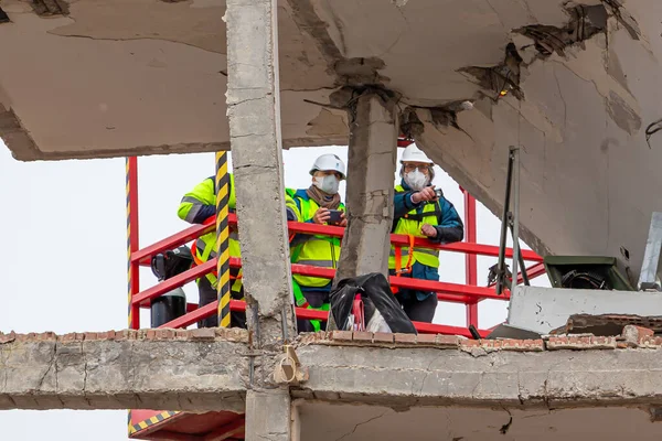 Madrid Spanien Januari 2021 Tekniker Från Madrids Kommunfullmäktige Inspekterar Konsekvenserna — Stockfoto