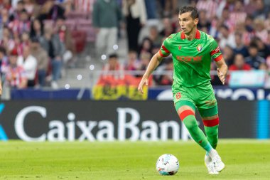 Madrid, İspanya - 18 Ekim 2025: Atletico Madrid ile Osasuna arasında oynanan La Liga maçı Metropolitano 'da oynandı. Maç boyunca Atletico Madrid ve Osasuna oyuncuları.