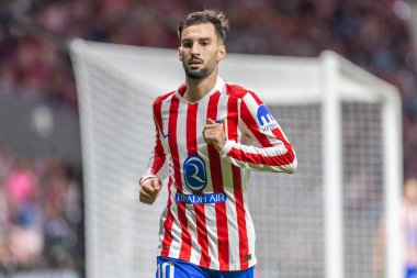 Madrid, İspanya - 18 Ekim 2025: Atletico Madrid ile Osasuna arasında oynanan La Liga maçı Metropolitano 'da oynandı. Maç boyunca Atletico Madrid ve Osasuna oyuncuları.