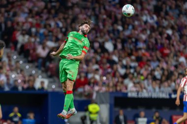 Madrid, İspanya - 18 Ekim 2025: Atletico Madrid ile Osasuna arasında oynanan La Liga maçı Metropolitano 'da oynandı. Maç boyunca Atletico Madrid ve Osasuna oyuncuları.