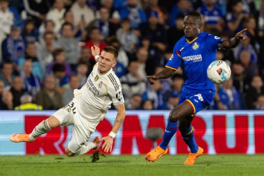 Madrid, İspanya - 19 Ekim 2025: Getafe FC ile Real Madrid arasındaki Liga maçı Getafe 'de oynandı. Maç sırasında Real Madrid oyuncuları. Profesyonel futbol. EA Spor Ligi 2025, 2026.