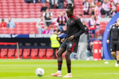 Madrid, İspanya - 1 Kasım 2025: Madrid 'de Atletico Madrid ile Sevilla FC arasında oynanan lig maçı. Maç sırasında Sevilla FC oyuncuları. Sevilla FC takımı. EA Spor Ligi 2025