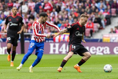 Madrid, İspanya - 1 Kasım 2025: Madrid 'de Atletico Madrid ile Sevilla FC arasında oynanan lig maçı. Maç sırasında Sevilla FC oyuncuları. Sevilla FC takımı. EA Spor Ligi 2025