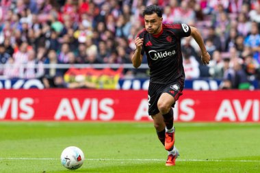 Madrid, İspanya - 1 Kasım 2025: Madrid 'de Atletico Madrid ile Sevilla FC arasında oynanan lig maçı. Maç sırasında Sevilla FC oyuncuları. Sevilla FC takımı. EA Spor Ligi 2025