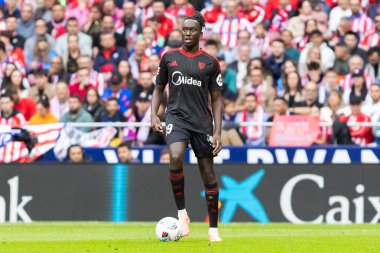 Madrid, İspanya - 1 Kasım 2025: Madrid 'de Atletico Madrid ile Sevilla FC arasında oynanan lig maçı. Maç sırasında Sevilla FC oyuncuları. Sevilla FC takımı. EA Spor Ligi 2025