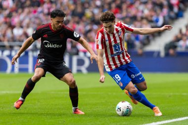 Madrid, İspanya - 1 Kasım 2025: Madrid 'de Atletico Madrid ile Sevilla FC arasında oynanan lig maçı. Maç sırasında Sevilla FC oyuncuları. Sevilla FC takımı. EA Spor Ligi 2025