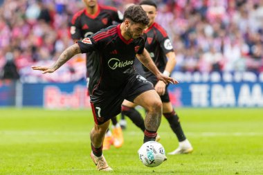 Madrid, İspanya - 1 Kasım 2025: Madrid 'de Atletico Madrid ile Sevilla FC arasında oynanan lig maçı. Maç sırasında Sevilla FC oyuncuları. Sevilla FC takımı. EA Spor Ligi 2025