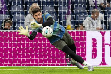 Madrid, İspanya - 1 Kasım 2025: Real Madrid ve Valencia FC arasındaki lig maçı. Maç sırasında Real Madrid oyuncuları. EA Spor Ligi 2025.