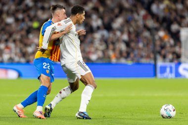 Madrid, İspanya - 1 Kasım 2025: Real Madrid ve Valencia FC arasındaki lig maçı. Maç sırasında Real Madrid oyuncuları. EA Spor Ligi 2025.