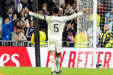 Madrid, İspanya - 1 Kasım 2025: Real Madrid ve Valencia FC arasındaki lig maçı. Maç sırasında Real Madrid oyuncuları. EA Spor Ligi 2025.