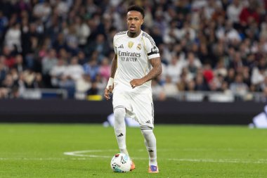 Madrid, İspanya - 1 Kasım 2025: Real Madrid ve Valencia FC arasındaki lig maçı. Maç sırasında Real Madrid oyuncuları. EA Spor Ligi 2025.