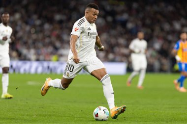 Madrid, İspanya - 1 Kasım 2025: Real Madrid ve Valencia FC arasındaki lig maçı. Maç sırasında Real Madrid oyuncuları. EA Spor Ligi 2025.