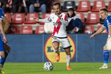 Madrid, İspanya - 6 Kasım 2025: UEFA Konferans Ligi eleme maçı Madrid 'de Rayo Vallecano ve Lich Poznan arasında oynandı. Rayo Vallecano oyuncuları. Konferans Birliği