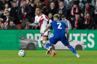 Madrid, İspanya - 6 Kasım 2025: UEFA Konferans Ligi eleme maçı Madrid 'de Rayo Vallecano ve Lich Poznan arasında oynandı. Rayo Vallecano oyuncuları. Konferans Birliği