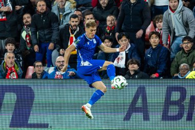 Madrid, İspanya - 6 Kasım 2025: UEFA Konferans Ligi maçı Madrid 'de Rayo Vallecano ve Lich Poznan arasında oynandı. Maç sırasında Lich oyuncuları. Konferans Birliği.