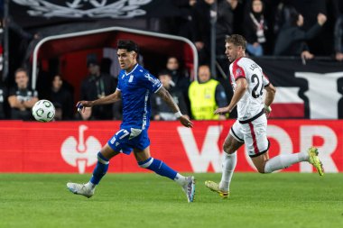 Madrid, İspanya - 6 Kasım 2025: UEFA Konferans Ligi maçı Madrid 'de Rayo Vallecano ve Lich Poznan arasında oynandı. Maç sırasında Lich oyuncuları. Konferans Birliği.