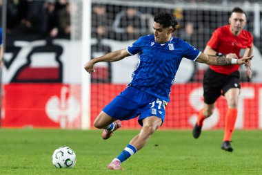 Madrid, İspanya - 6 Kasım 2025: UEFA Konferans Ligi maçı Madrid 'de Rayo Vallecano ve Lich Poznan arasında oynandı. Maç sırasında Lich oyuncuları. Konferans Birliği.