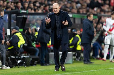 Madrid, İspanya - 6 Kasım 2025: UEFA Konferans Ligi maçı Madrid 'de Rayo Vallecano ve Lich Poznan arasında oynandı. Maç sırasında Lich oyuncuları. Konferans Birliği.