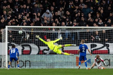 Madrid, İspanya - 6 Kasım 2025: UEFA Konferans Ligi eleme maçı Madrid 'de Rayo Vallecano ve Lich Poznan arasında oynandı. Rayo Vallecano oyuncuları. Konferans Birliği