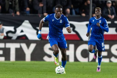 Madrid, İspanya - 6 Kasım 2025: UEFA Konferans Ligi maçı Madrid 'de Rayo Vallecano ve Lich Poznan arasında oynandı. Maç sırasında Lich oyuncuları. Konferans Birliği.