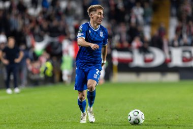 Madrid, İspanya - 6 Kasım 2025: UEFA Konferans Ligi maçı Madrid 'de Rayo Vallecano ve Lich Poznan arasında oynandı. Maç sırasında Lich oyuncuları. Konferans Birliği.
