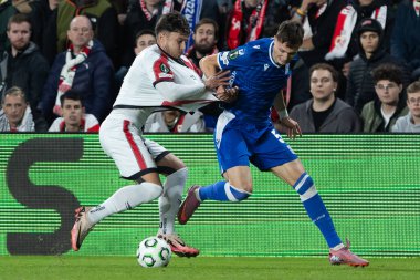 Madrid, İspanya - 6 Kasım 2025: UEFA Konferans Ligi eleme maçı Madrid 'de Rayo Vallecano ve Lich Poznan arasında oynandı. Rayo Vallecano oyuncuları. Konferans Birliği