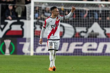 Madrid, İspanya - 6 Kasım 2025: UEFA Konferans Ligi eleme maçı Madrid 'de Rayo Vallecano ve Lich Poznan arasında oynandı. Rayo Vallecano oyuncuları. Konferans Birliği