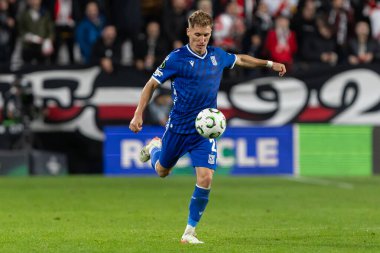 Madrid, İspanya - 6 Kasım 2025: UEFA Konferans Ligi maçı Madrid 'de Rayo Vallecano ve Lich Poznan arasında oynandı. Maç sırasında Lich oyuncuları. Konferans Birliği.