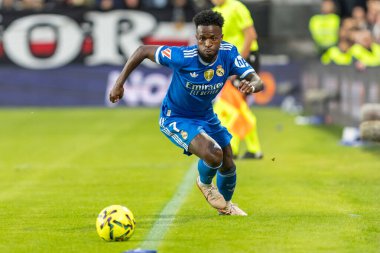 Madrid, İspanya - 9 Kasım 2025: Rayo Vallecano ile Real Madrid arasındaki lig maçı Vallecas 'ta oynandı. Maç sırasında Real Madrid oyuncuları. EA Spor Ligi. Profesyonel futbol..